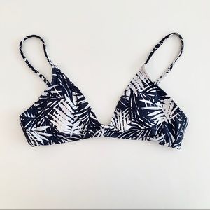 GAP | SWIMWEAR TROPICAL LEAF BIKINI SWIM TOP WITH PADDING